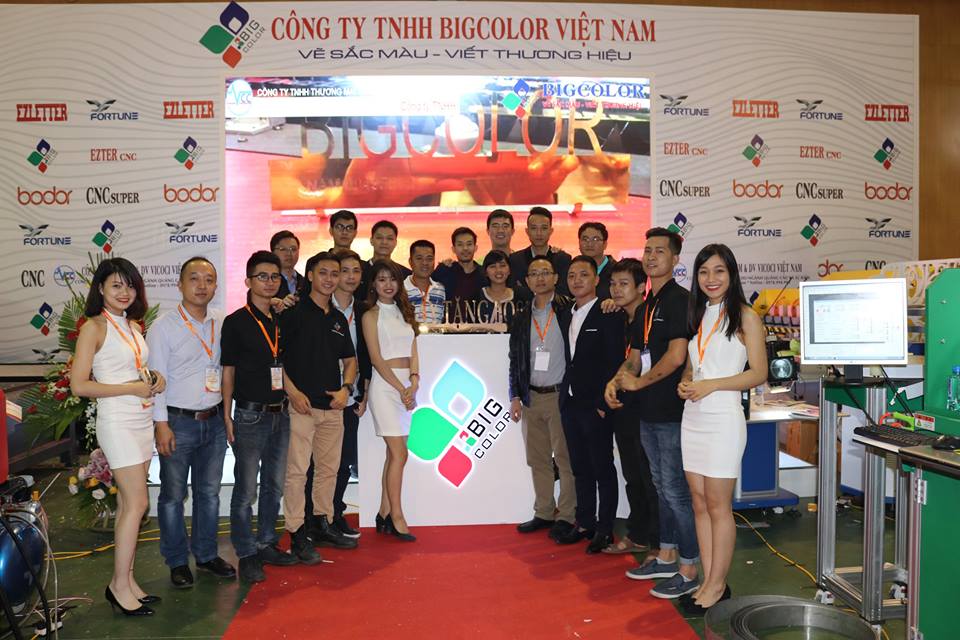 Triễn lãm máy cắt laser ,CNC tại triển lãm VietAD 2017 