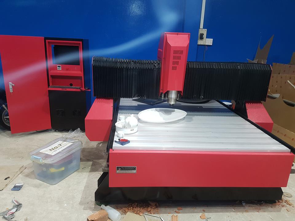 Máy cắt CNC EZTER EZ3000