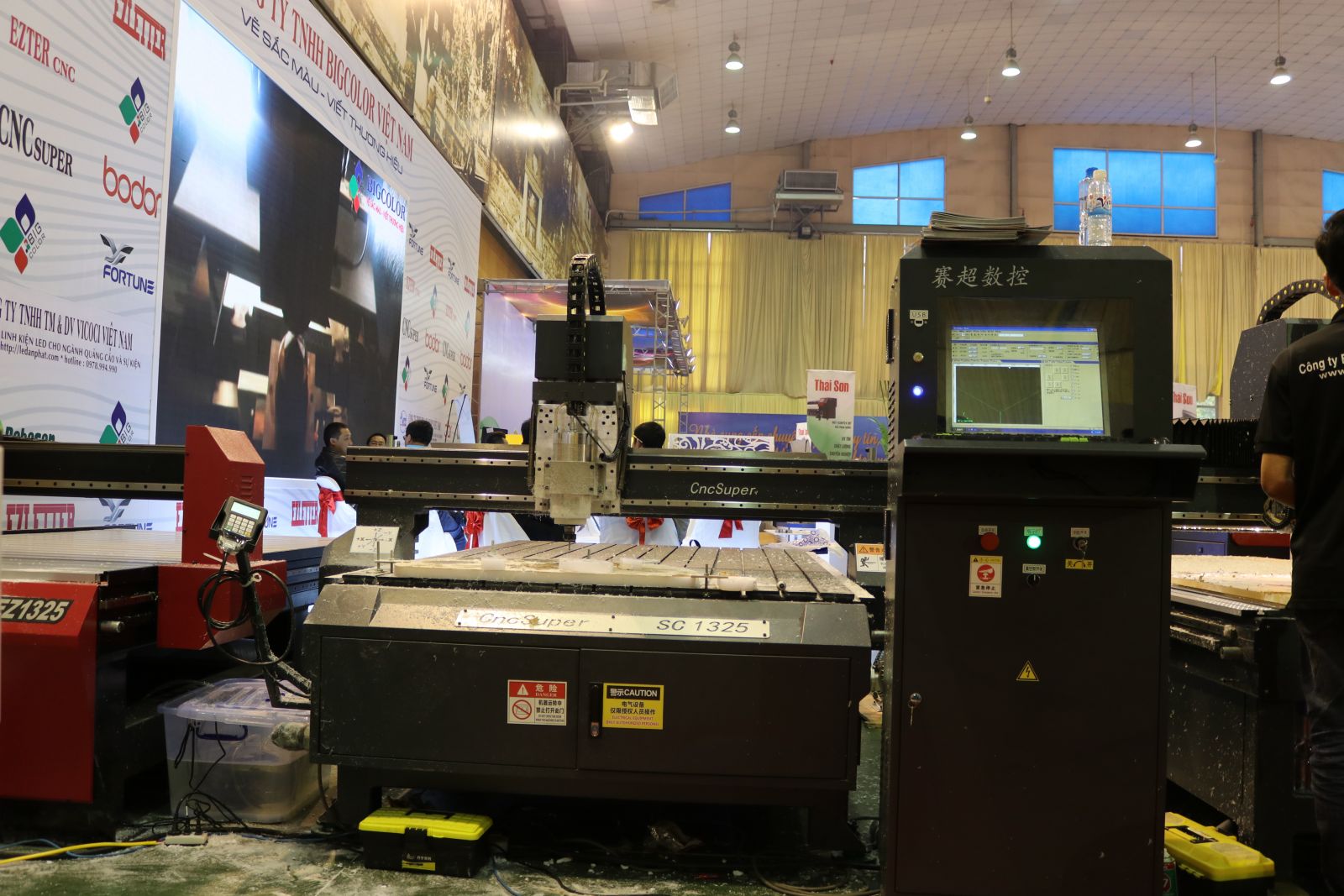 Máy cắt CNC SUPER SC1325