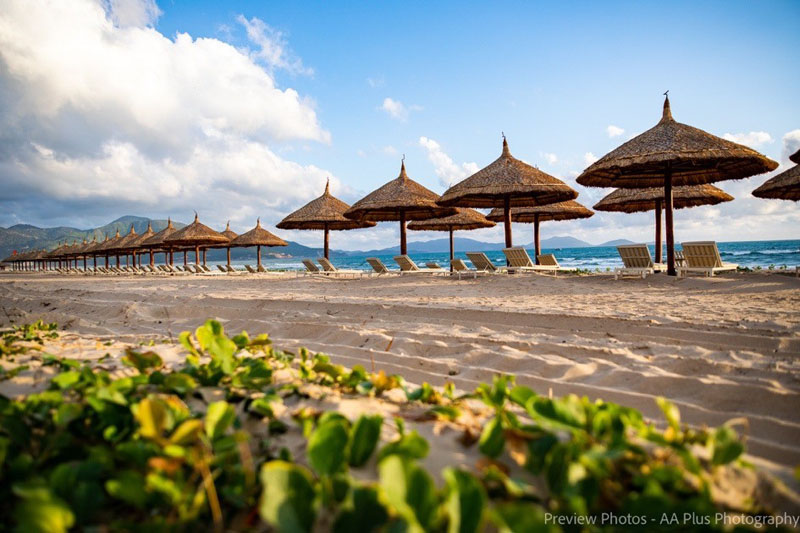 Beach resort continues to attract tourists