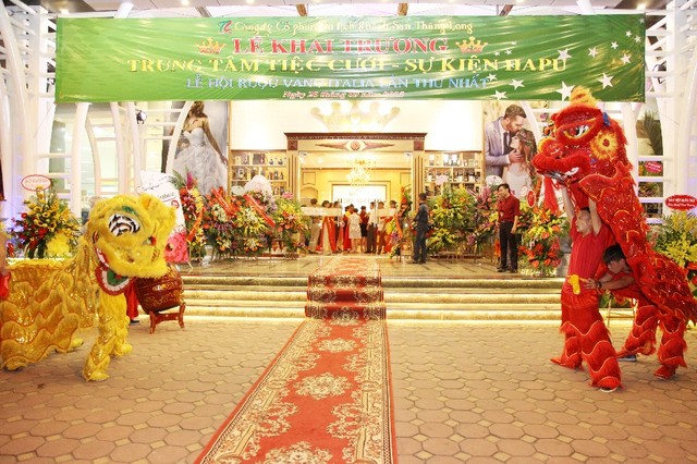 Tưng bừng khai trương Trung tâm Tiệc cưới theo phong cách mới