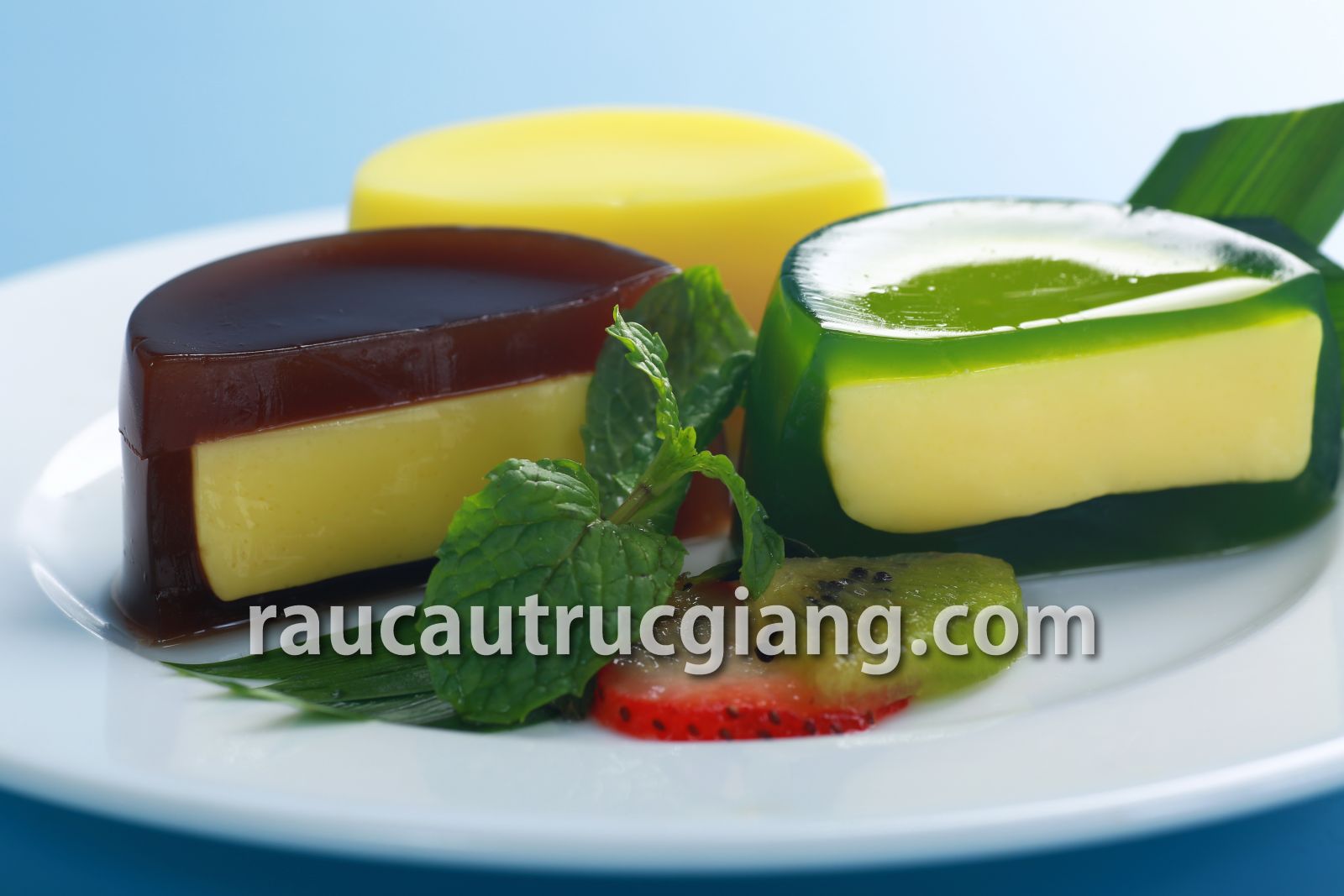 Ly rau câu Flan