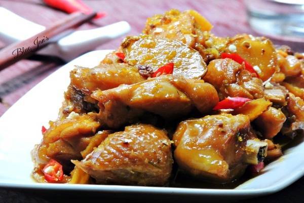 GÀ KHO SẢ ỚT