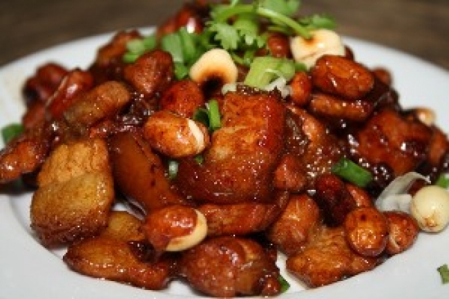 THỊT KHO TÔM
