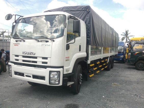 Vận tải Phương Vy  gửi vận chuyển hàng hóa đi Nha Trang